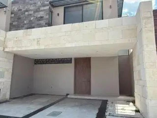 Casa en Loma Alta, León, Guanajuato, México