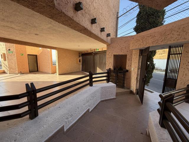 Casa en Loma Dorada
