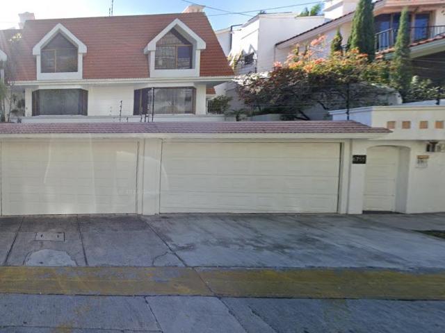 Casa en Loma Real