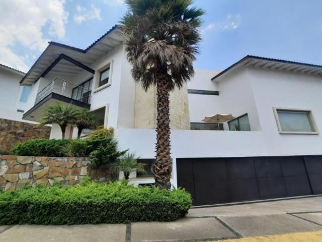 CASA EN LOMAS COUNTRY