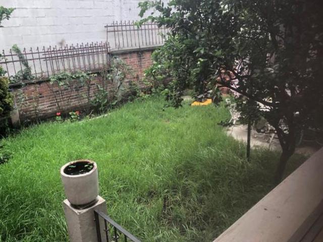 CASA EN LOMAS DE BEZARES EN COLONIA CON VIGILANCIA