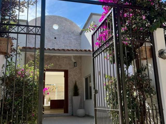 Casa en Lomas del Valle