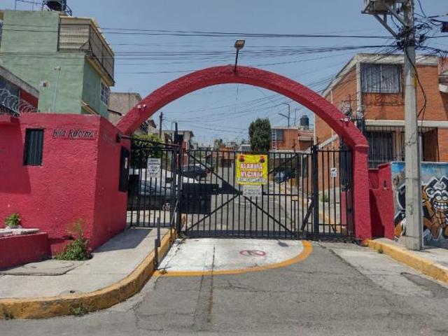 Casa en Lomas del Parque