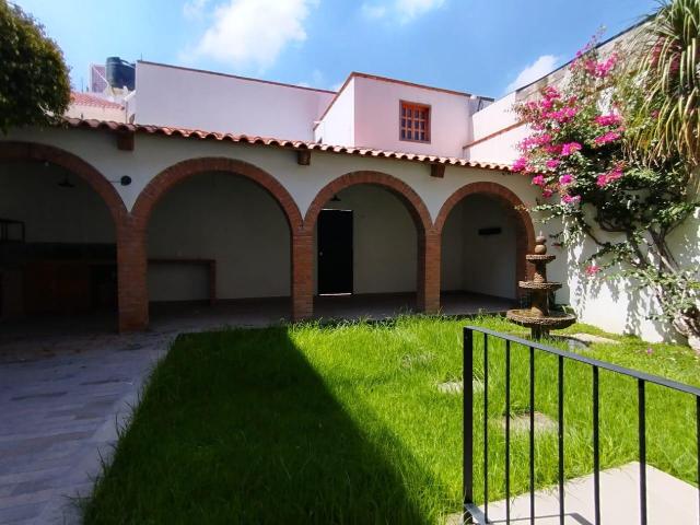 Casa en Lomas Primera Secci?n