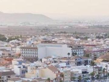 CASA EN LOS ALCAZARES