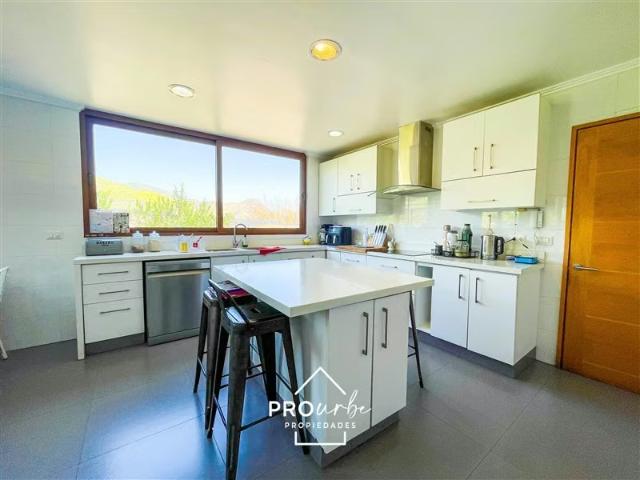 Casa en Los Bosques II, Oportunidad única con tasa 1,71% | 5 dormitorios por 19900.00 en Colina