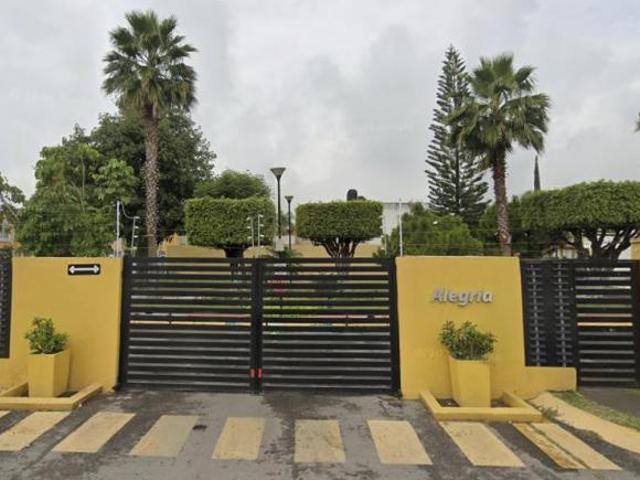 CASA EN LOS MOLINOS EN REMATE HIPOTECARIO ZAPOPAN NORTE