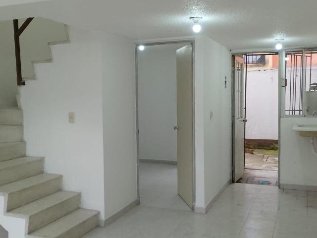 Casa en los Sauces II, San Nicol?s Tolentino, Toluca