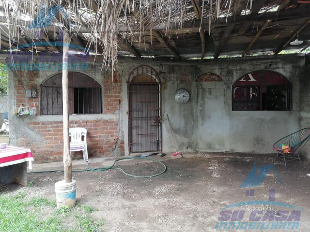 Casa en Pueblo Cayaco CON AMPLIO TERRENO