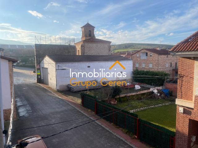 CASA EN PUEBLO DE MONTAÑA SITUADO ENTRE NAJERA Y SANTO DOMINGO DE LA CALZADA