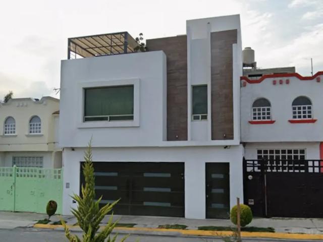CASA EN PUERTA DE HIERRO PACHUCA