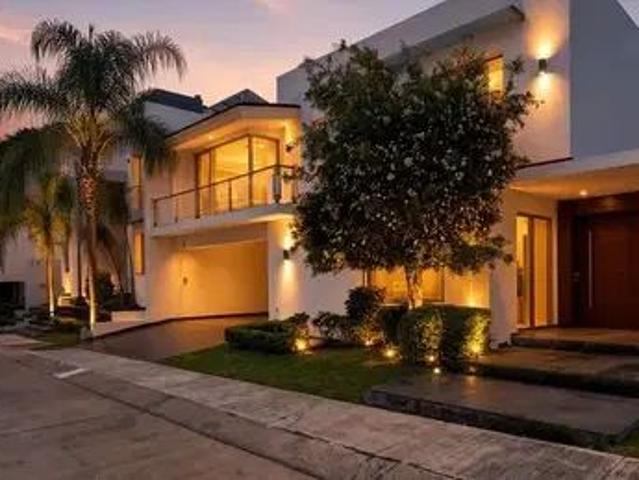 Casa en Puerta Del Bosque, Zapopan, Jalisco, México
