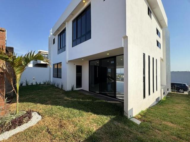 Casa en Punta Tiburón