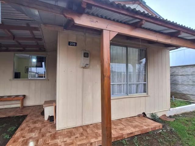 Casa en padre las casas, sector san ramón, calle principal | 2 dormitorios por 49000. 00 en Padre las Casas
