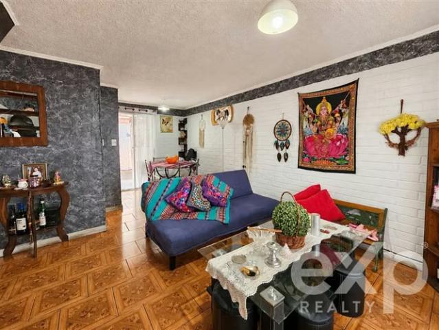 Casa en pasaje 2 dormitorios con estacionamiento Metro cerca | 2 dormitorios por 85000. 00 en Macul