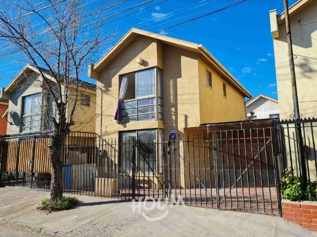 Casa en Pasaje San Oscar | 3 dormitorios por 4420.00 en Santiago