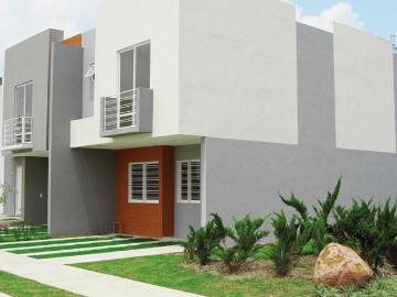 Casa en Paseo de los Parques Tlaquepaque