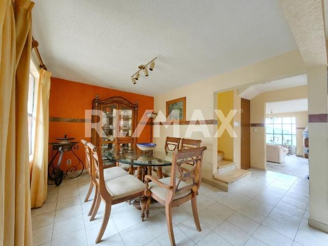 CASA EN PASEOS DEL AJUSCO / 158m2 CON VIGILANCIA 24HRS