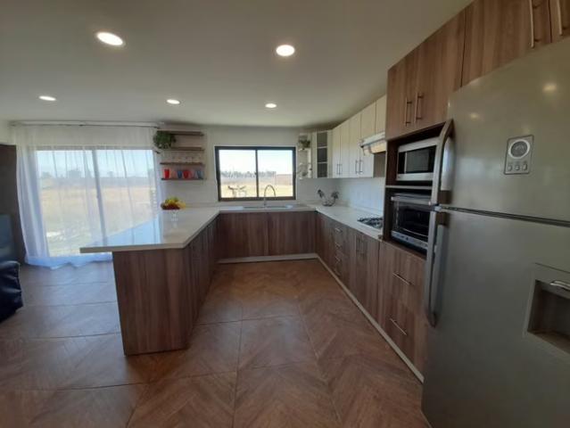Casa en Parcela de 5.800 Mts2, sector Guadantum | 4 dormitorios por 160000. 00 en Linares