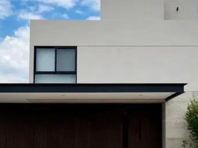 Casa en Parque Central Lomas Del Campanario Norte, Santiago De Querétaro, Querétaro, México