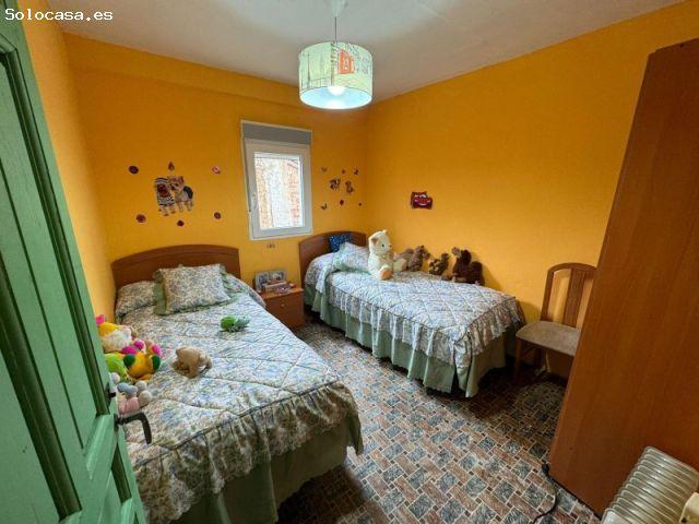 CASA EN PIÑEL DE ARRIBA