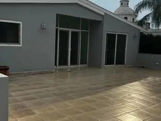 Casa En Planta Alta Con Dos Recamaras Con Baño Privado Cada Una, Estudio Amplio Con Medio Baño, Sala, Comedor, Cocina Integral, Lavanderia Y Dos Terrazas