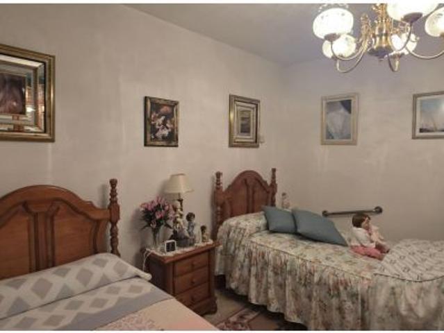 CASA EN PLANTA BAJA CON TERRENO