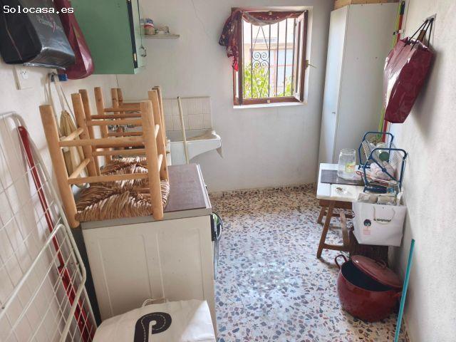 CASA EN PLANTA BAJA CON GRAN PATIO CUENTA CON UN PRECIOSO MOLINO