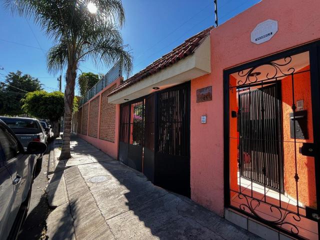 Casa en Prado de los Lirios 4365A, Prados Tepeyac 45050