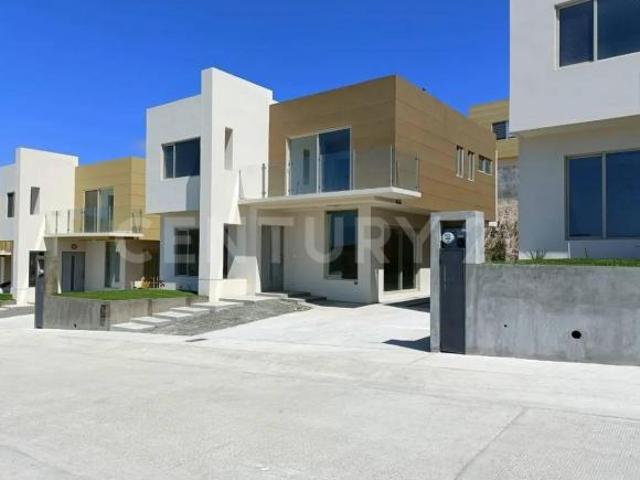 CASA EN PRE VENTA ZONA SAUZAL ENSENADA B.C