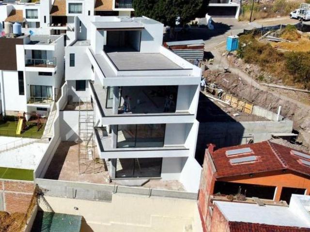 CASA EN PRE VENTA EN BOSQUES DEL REFUGIO