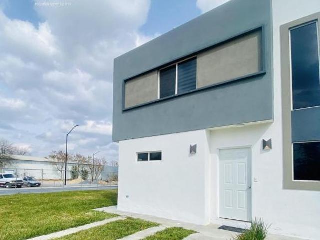Casa en Pre venta, Estricta Seguridad, Montemorelos, Nuevo León