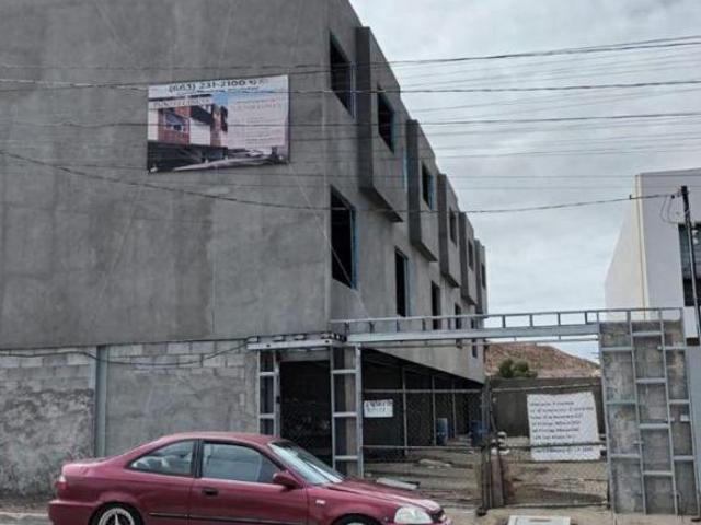 Casa en preventa de 3 recámaras en Colonia de los Maestros, Tijuana