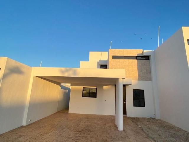 CASA EN PREVENTA EN CONKAL YUCATAN RESIDENCIAL BOT?NICO FEBRERO 25