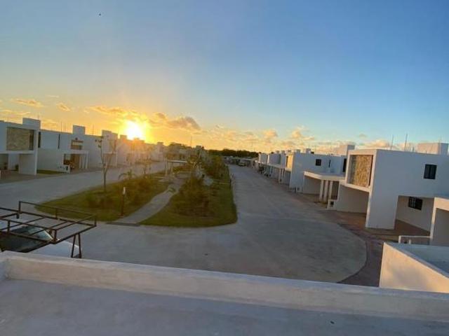 CASA EN PREVENTA EN CONKAL YUCATAN RESIDENCIAL BOTÁNICO FEBRERO 25