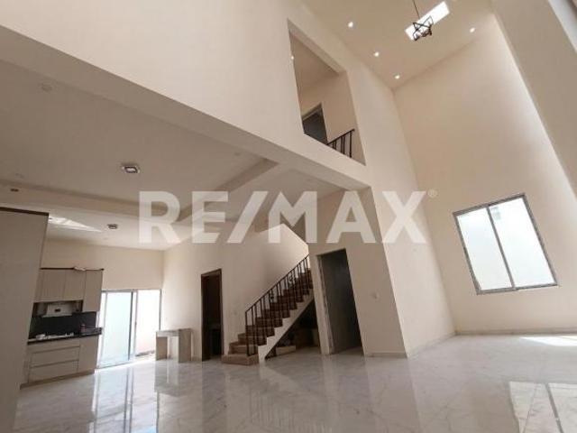 Casa en preventa en Fraccionamiento Residencial Santa Rosa 4