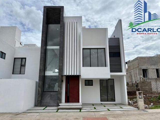 Casa en preventa en GEMA Residencial, moderna y con roof garden privado