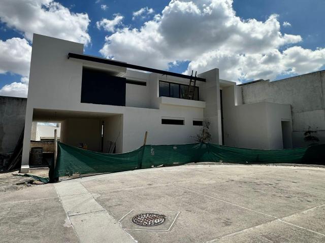 CASA EN PREVENTA EN JARDINES DEL CAMPESTRE LE?N GTO