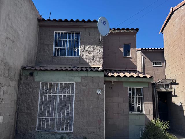 Casa en privada con acceso controlado en Hacienda Las Fuentes | 3 Recámaras | Lista para crédito