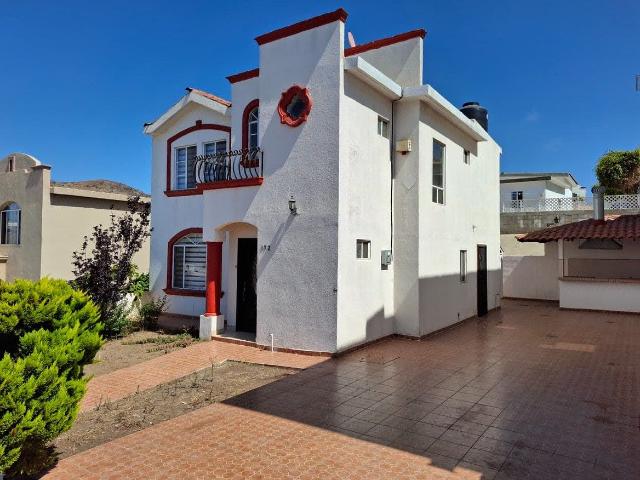 Casa en privada con vista al Mar