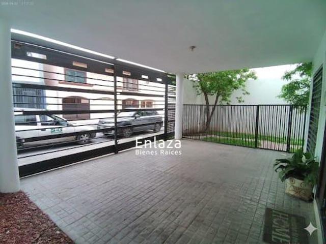 Casa en Privada Cumbres Diamante