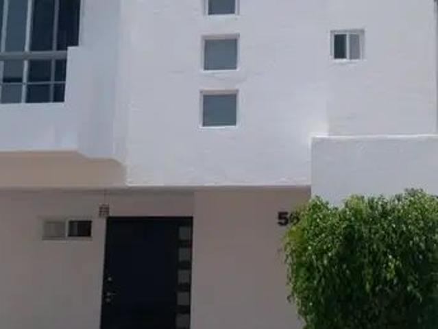 Casa en Privada Balcones Vista Real, Balcones De Vista Real, Praderas Del Bosque, Corregidora, Querétaro, 76904, México