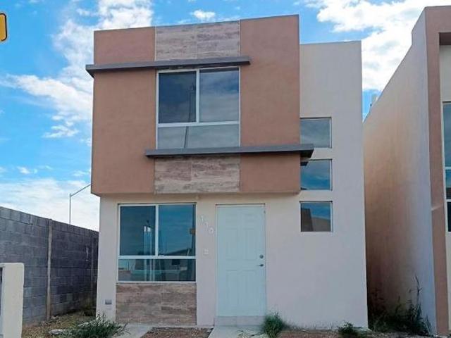 Casa en Privada Belterra, Juárez, NL en esquina