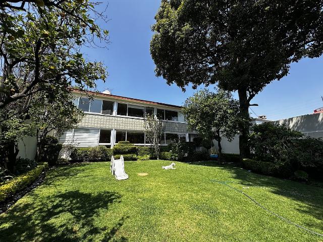 CASA EN PRIVADA EN LA HERRADURA EN VENTA O RENTA