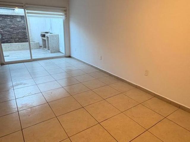 CASA EN PRIVADA EN PASEO ARBOLEDA