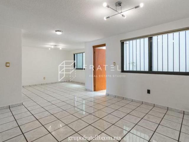 Casa en Privada en Valle Dorado