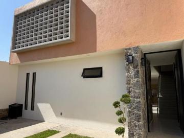 Casa en privada en venta ubicada en Lomas de Cortes