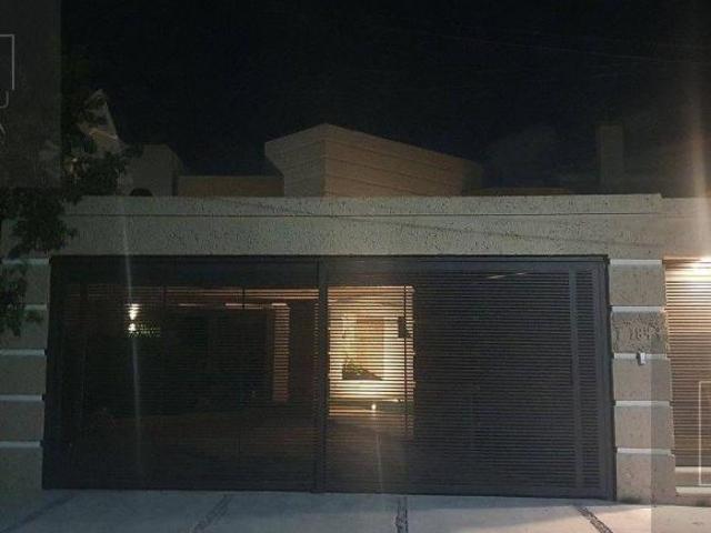 Casa en Privada Jurica