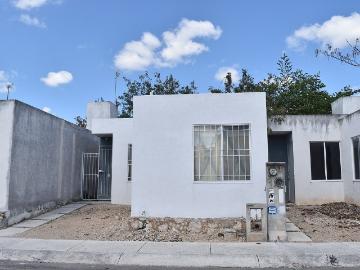 CASA EN PRIVADA LAS PALMAS YUCATAN