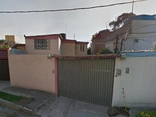 Casa en Privada Quinta Cerrada Cto Bahamas 21 Lomas Estrella